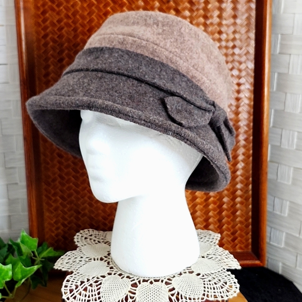👉*TWO-TONE* WIDE BRIM BROWN & TAN BUCKET CLOCHE HAT ~NEUTRAL COLORS